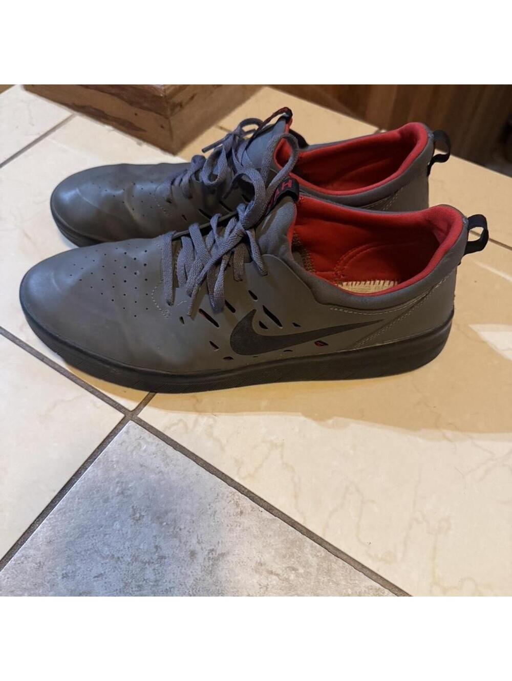 Nike SB Nyjah Free in the (Style Code: AA4272-005) size 11